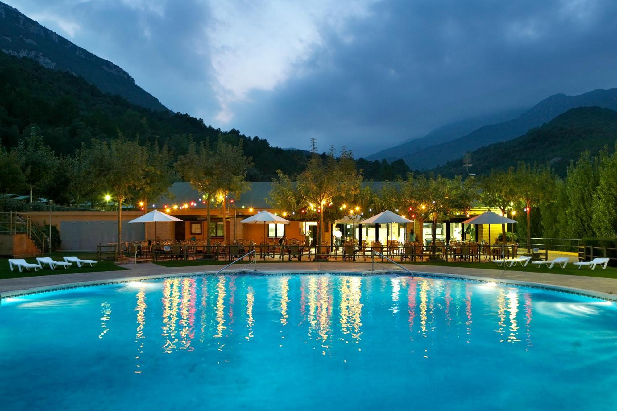 Camping Bassegoda Park Hotel Albanya Exterior foto